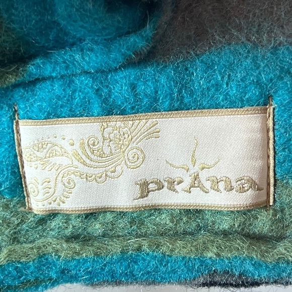 Prana Crossbody Purse - Picture 5 of 13